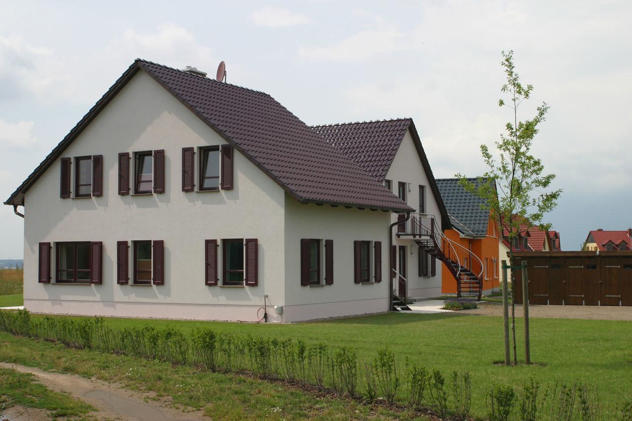 Ferienwohnungen "Am Storchennest" Гёрен-Леббин Экстерьер фото
